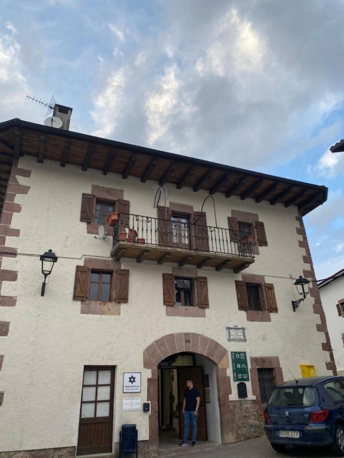 Albergue Turistico De Eugi Esterno foto